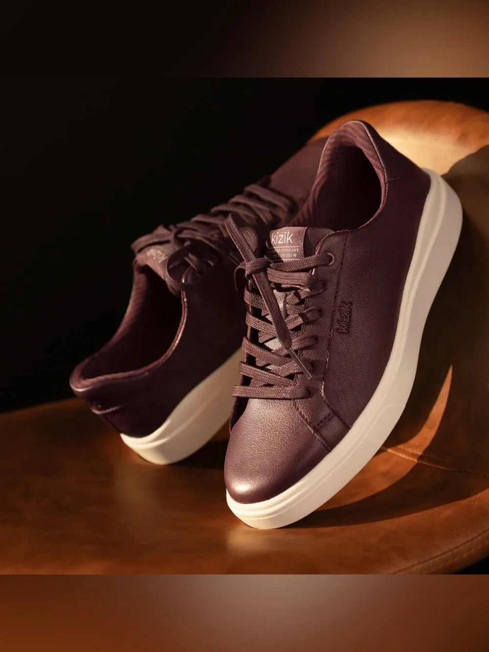 NWOT KIZIK Vegas 2 Women's Lace Up Shoes Traditional Mauve Wine/Pristine SZ 9.5